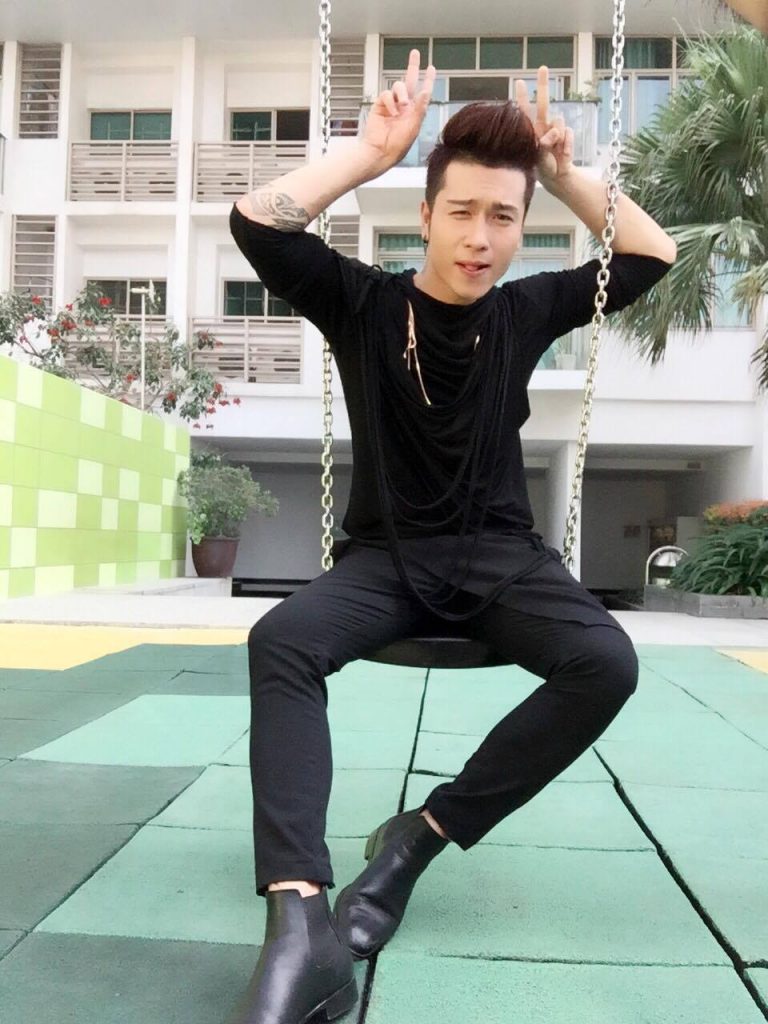 Được biết, thời gian tới, Lee Phạm sẽ tham gia một cuộc thi thực tế về âm nhạc, đồng thời cũng đang chuẩn bị cho ra mắt một sản phẩm âm nhạc đầu tay, một MV được đầu tư kỹ lưỡng,