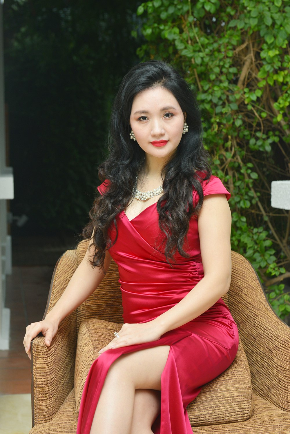Theo đó, mẹ Thu Ngân là bà Lê Thanh Hòa, được biết đến là một nữ doanh nhân thành đạt.