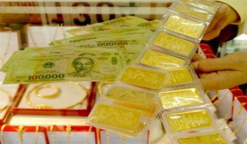 gia-vang-hom-nay-2512-gia-vang-tiep-tuc-giam-phien-cuoi-tuan