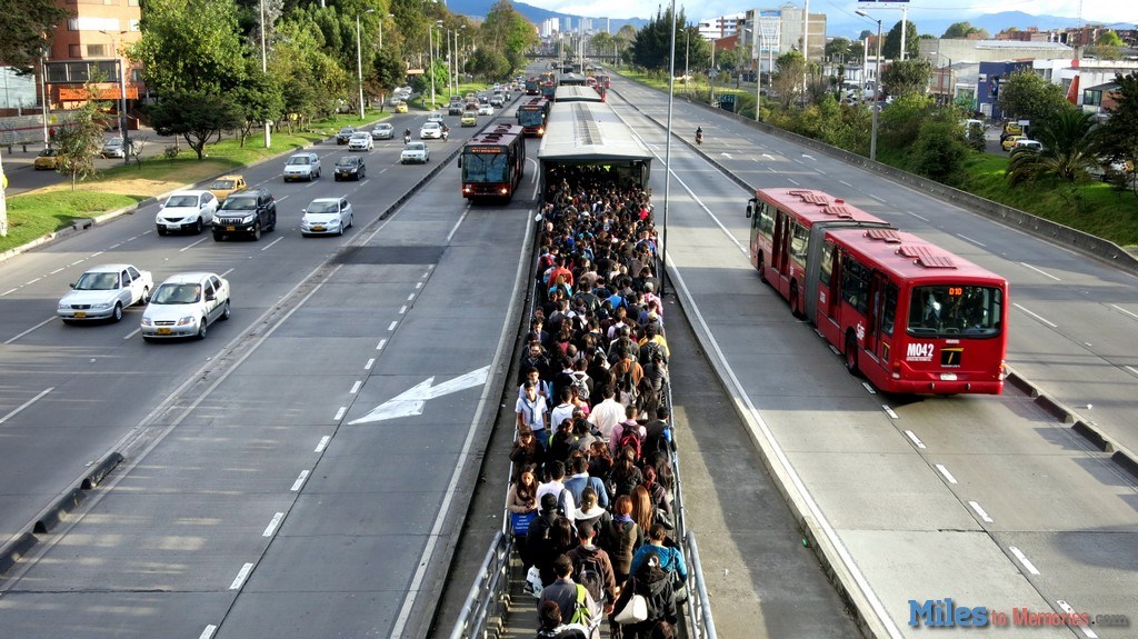 can-canh-he-thong-xe-buyt-nhanh-brt-dat-tieu-chuan-vang-sieu-tien-ich-tren-the-gioi
