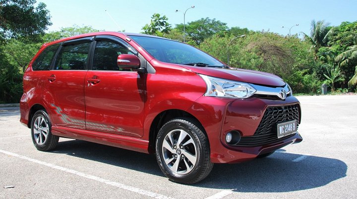 loat-xe-gia-re-don-dap-ra-mat-nguoi-viet-nguoi-tieu-dung-de-dang-mua-o-to-hon-trong-nam-2018