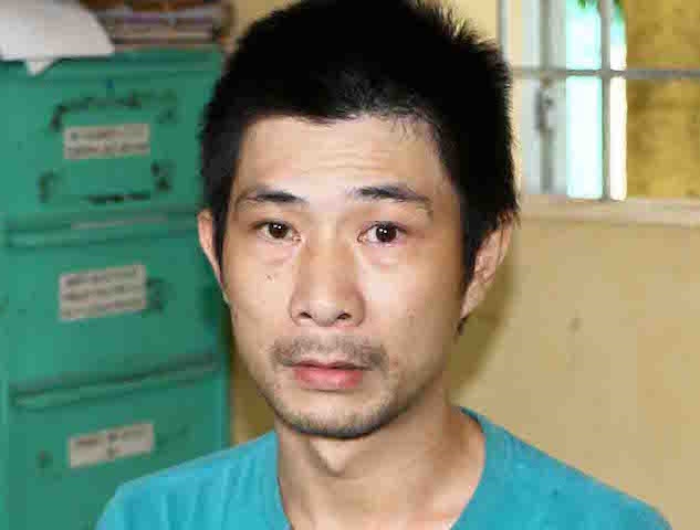 buon-tay-nhan-vien-nhat-luon-2-cuc-vang-145-kg-gia-hon-nua-ty-cua-ong-chu