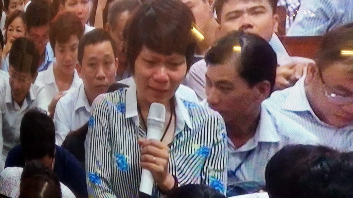 dai-an-ha-van-tham-nhieu-nu-bi-cao-la-giam-doc-bat-khoc-nuc-no-tai-toa