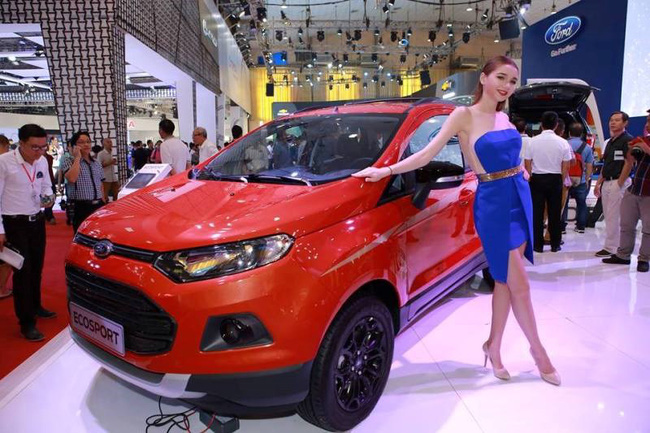 gia-o-to-giam-soc-400-trieu-dong-vi-sao-nguoi-dung-viet-ru-nhau-cho-2018