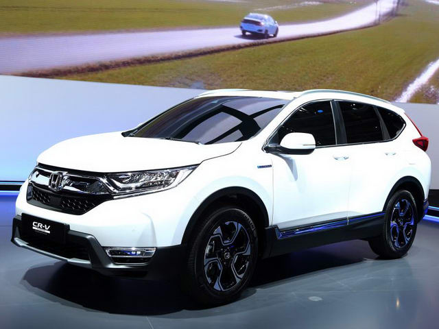 sau-khi-giam-gan-400-trieu-dongchiec-mau-cu-honda-cr-v-moi-co-gi-hap-dan