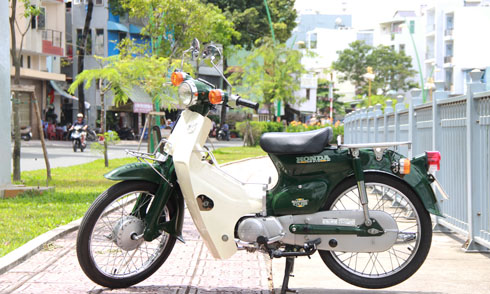 lai-them-mot-chiec-honda-cub-rao-gia-hon-100-trieu-gay-xon-xao