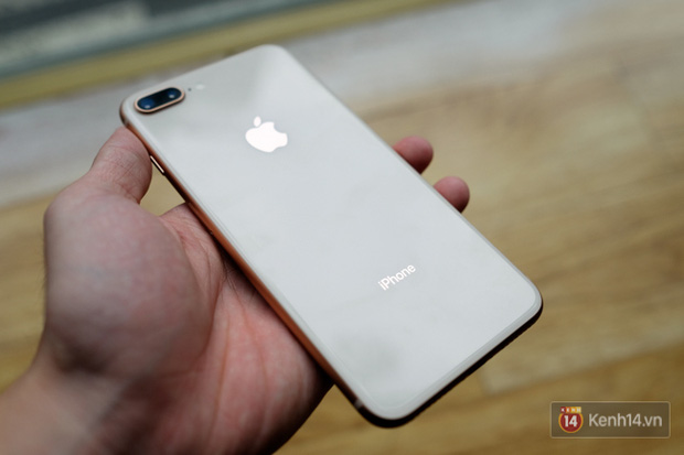 iphone-8-iphone-8-plus-xach-tay-ve-viet-nam-dep-long-lanh-sang-chanh