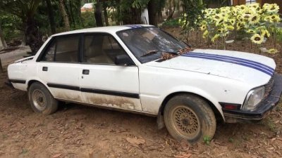 xe-het-nien-han-su-dung-bi-tich-thu-o-to-cu-gia-re-50-trieu-co-mua-duoc-khong