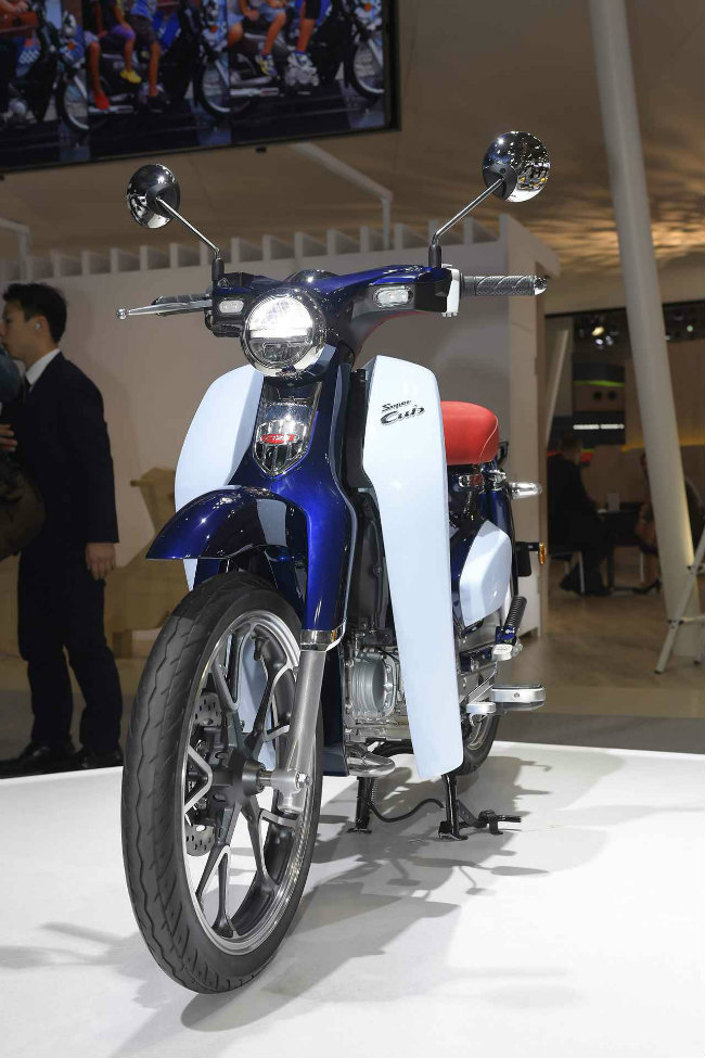 honda-super-cub-c125-nho-nhan-cuc-xinh-moi-ra-mat-co-gi-hay