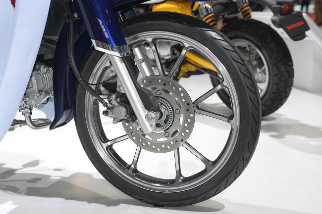 honda-super-cub-c125-nho-nhan-cuc-xinh-moi-ra-mat-co-gi-hay