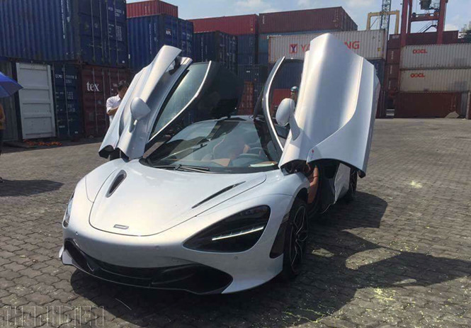 sieu-xe-mclaren-720s-khong-con-hang-de-ban-bat-ngo-ve-viet-nam