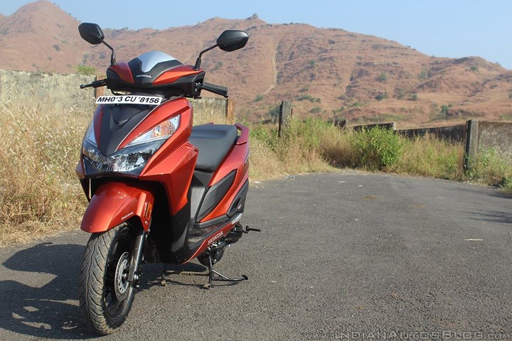 nao-loan-xe-ga-moi-gia-20-trieu-cua-honda-ban-hang-chuc-nghin-chiec3-tuan