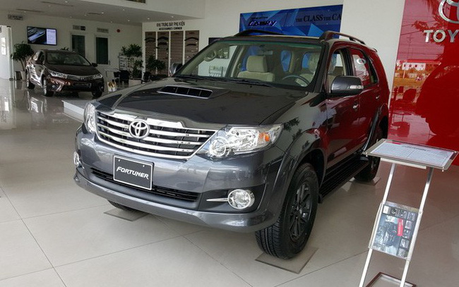 toyota-va-honda-ngung-xuat-khau-o-to-toi-viet-nam-xe-nhap-khan-hang
