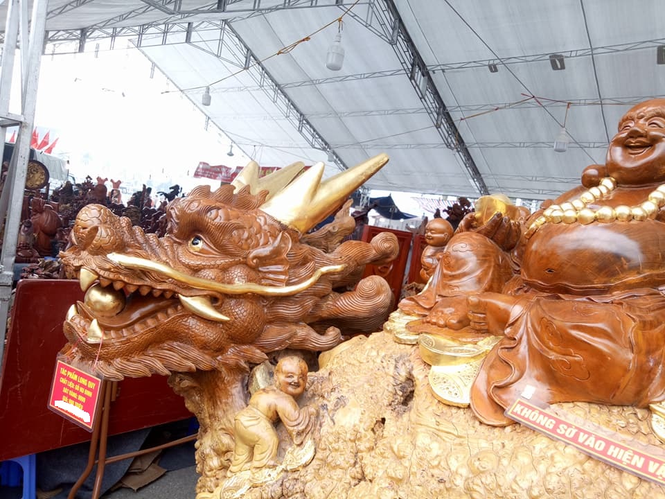can-ca-tuyet-tac-go-long-quy-dat-gan-2-cay-vang-9999-gia-600-trieu-o-ha-noi