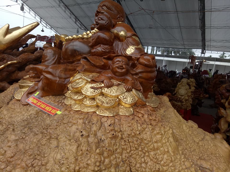 can-ca-tuyet-tac-go-long-quy-dat-gan-2-cay-vang-9999-gia-600-trieu-o-ha-noi
