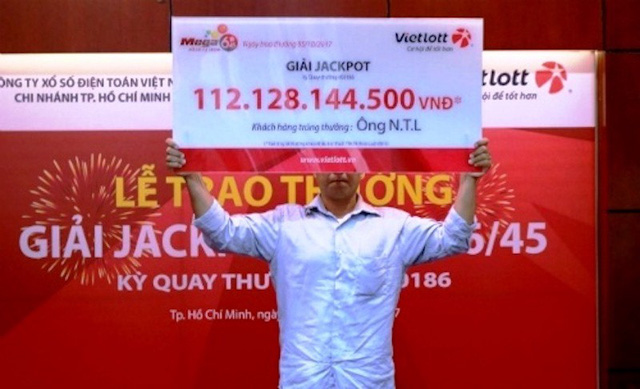 dung-tru-mua-tien-mua-xo-so-vietlott-bat-ngo-thanh-ty-phu-trung-112-ty-dong