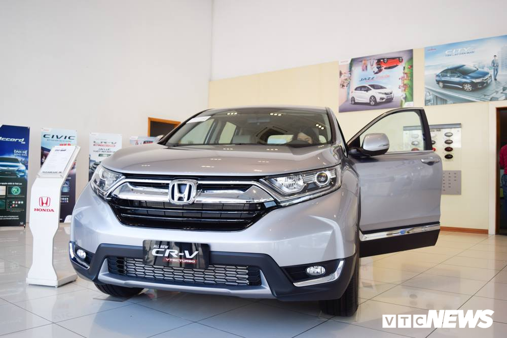 honda-cr-v-thue-0-giam-gia-188-trieu-dong-day-la-ly-do-gia-giam-manh