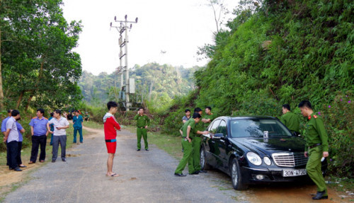 tin-moi-nhat-vu-gia-dinh-3-nguoi-tu-vong-tren-xe-mercedes-o-ha-giang