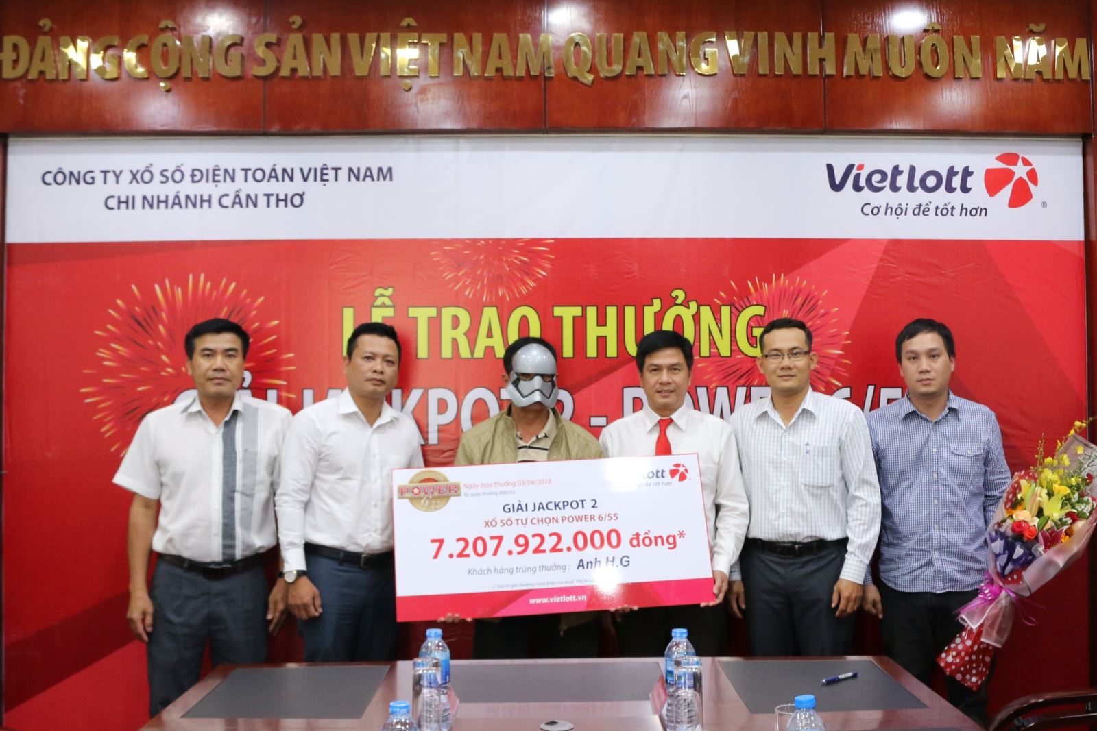 xo-so-vietlott-ty-phu-tphcm-danh-roi-105-ty-dong