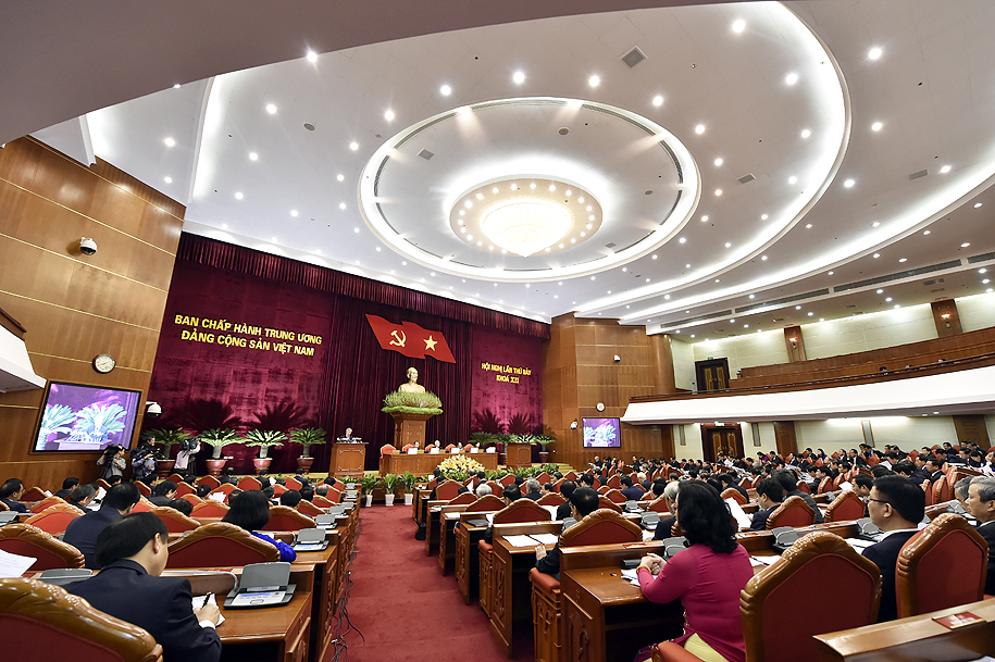 tong-bi-thu-cong-tac-can-bo-la-van-de-dac-biet-quan-trong