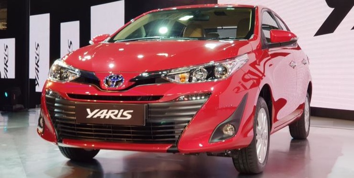 toyota-yaris-2018-gia-294-trieu-dong-trinh-lang-dan-viet-dung-ngoi-khong-yen toyota-yaris-2018-gia-294-trieu-dong-trinh-lang-dan-viet-dung-ngoi-khong-yen