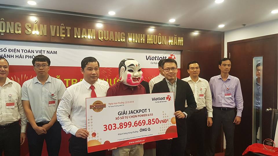 xo-so-vietlott-ve-so-hon-303-ty-da-den-voi-ty-phu-vietlott-moi-nhu-the-nao