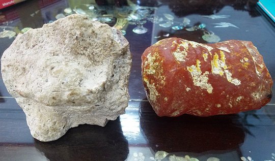 gia-lai-ky-la-2-vien-da-toa-huong-thom-ngat-dai-gia-tra-5-ty-khong-ban