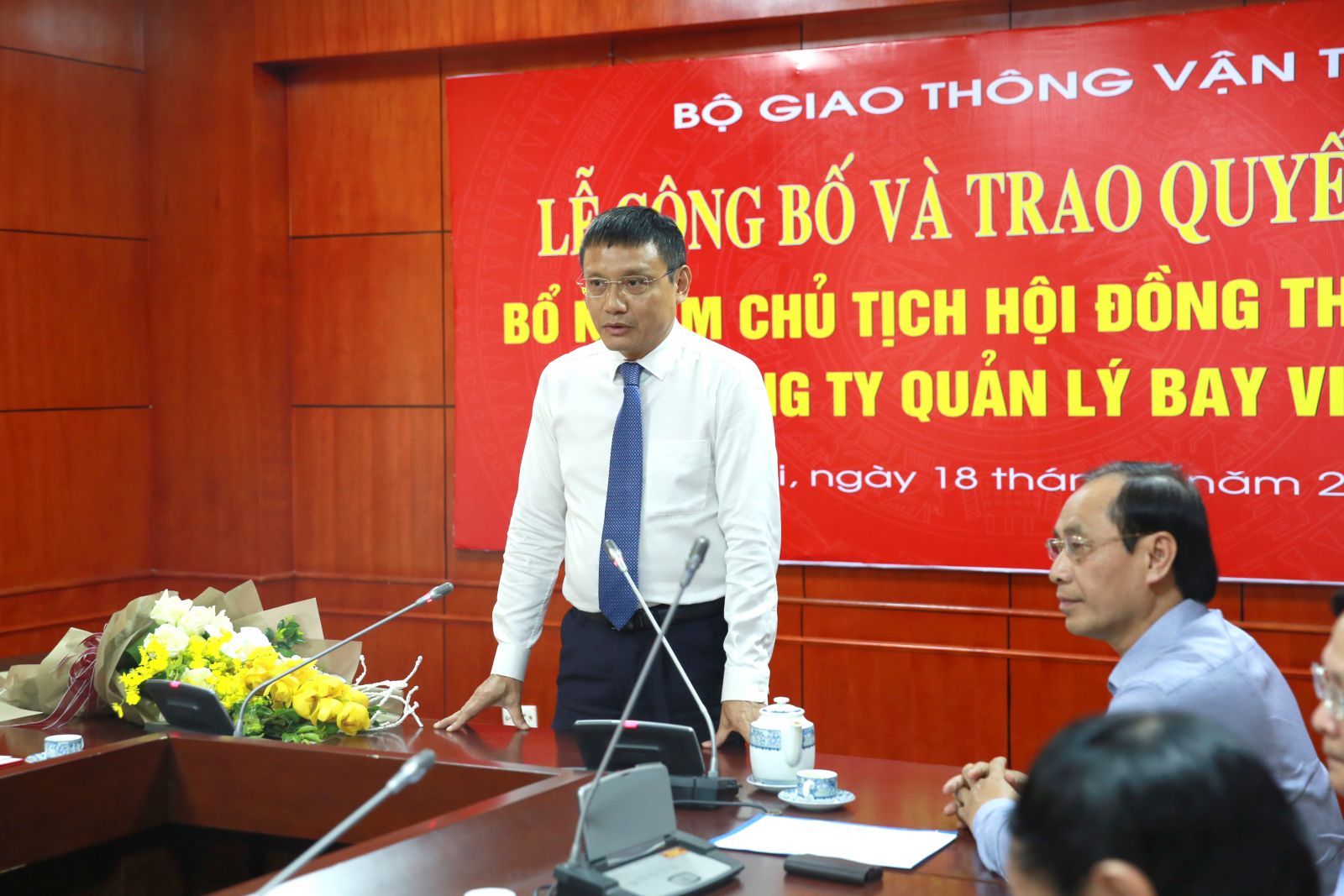 hanh-trinh-thang-tien-cua-tan-chu-tich-tong-cong-ty-quan-ly-bay-nghin-ty
