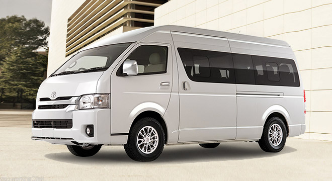 o-to-329-trieu-cua-suzuki-va-xe-giam-gia-245-trieu-cua-toyota-lap-ky-tich-hut-khach-viet