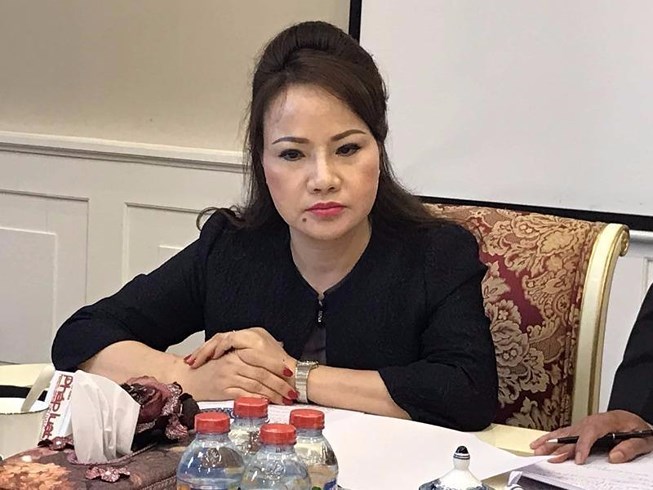 3-con-gai-ba-chu-thi-binh-vua-chi-hang-tram-ty-dong-gom-loat-co-phieu