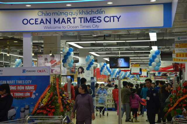 vingroup-mua-lai-fivimart-hai-chan-cua-ga-khong-lo