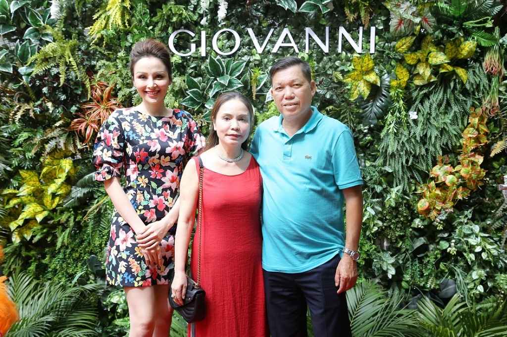 hoa-hau-diem-huong-long-lay-du-khai-truong-thuong-hieu-giovanni-tai-buon-ma-thuot