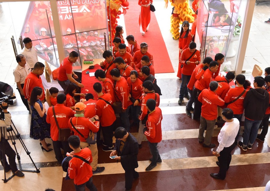 ung-dung-goi-xe-thu-3-tai-ha-noi---aber-co-gi-de-dau-lai-grab-va-go-viet