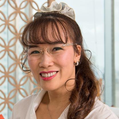 48-tuoi-la-nguoi-phu-nu-quyen-luc-44-the-gioi-tai-san-ba-chu-vietjet-khung-co-nao