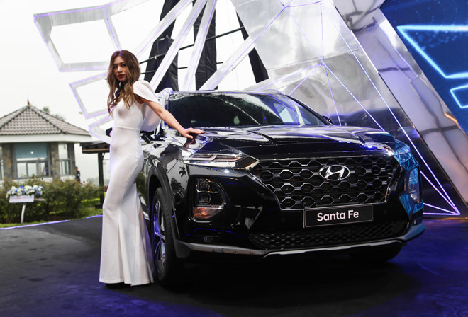hyundai-santa-fe-2019-dep-long-lanh-vua-ra-mat-tai-vn-gia-lan-banh-bao-nhieu