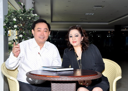 dai-gia-viet-chieu-chuong-vo-bac-nhat-vn-het-hoa-tai-trieu-do-den-tang-sinh-nhat-o-to-40-ty
