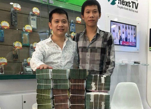 mot-sim-so-vua-duoc-dai-gia-vinh-phuc-mua-voi-gia-khung-20-ty-dong