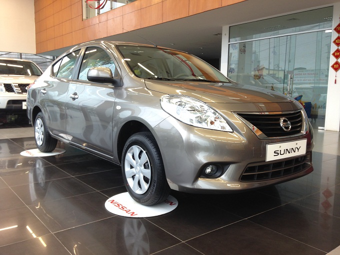 loat-xe-o-to-nissan-giam-gia-manh-toi-60-trieu-dip-304-xe-dep-chi-tam-400-trieu-dongchiec