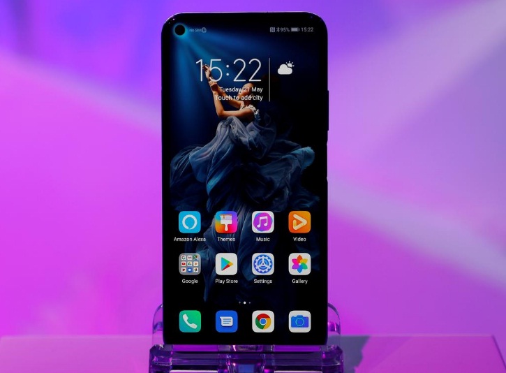 ban-duoc-584-trieu-smartphone-huawei-van-dat-toc-do-tang-truong-cao-nhat-toan-cau