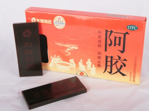 Trong số h&agrave;ng giả bị cảnh s&aacute;t Trung Quốc thu giữ lần n&agrave;y c&oacute; cả sản phẩm thuốc bổ gelatin