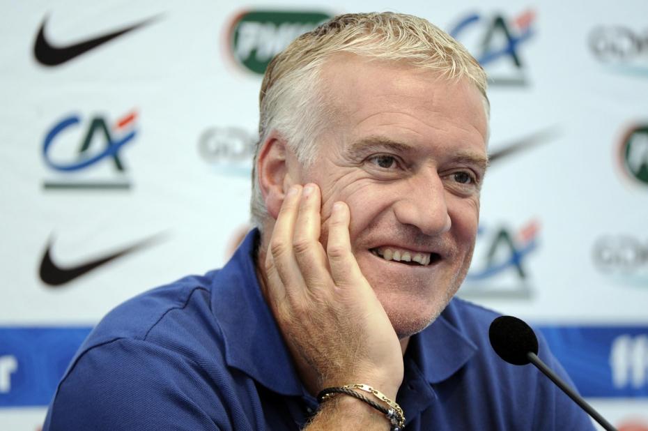 HLV Didier Deschamps đội Pháp, 45 tuổi, người Pháp