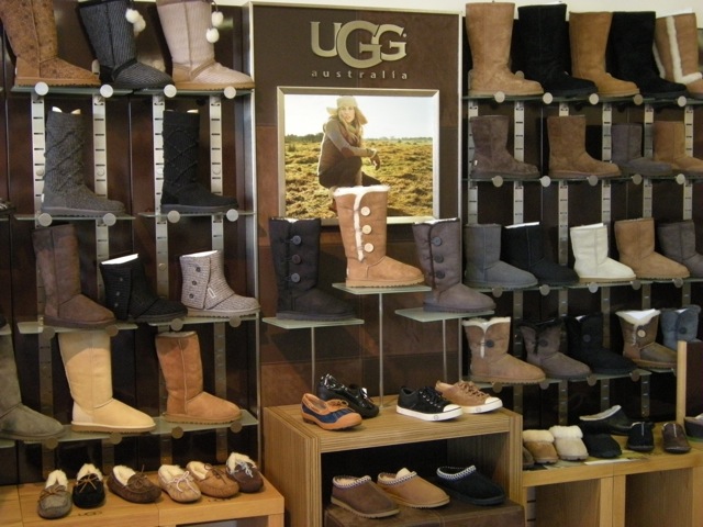 Gi&agrave;y Uggs