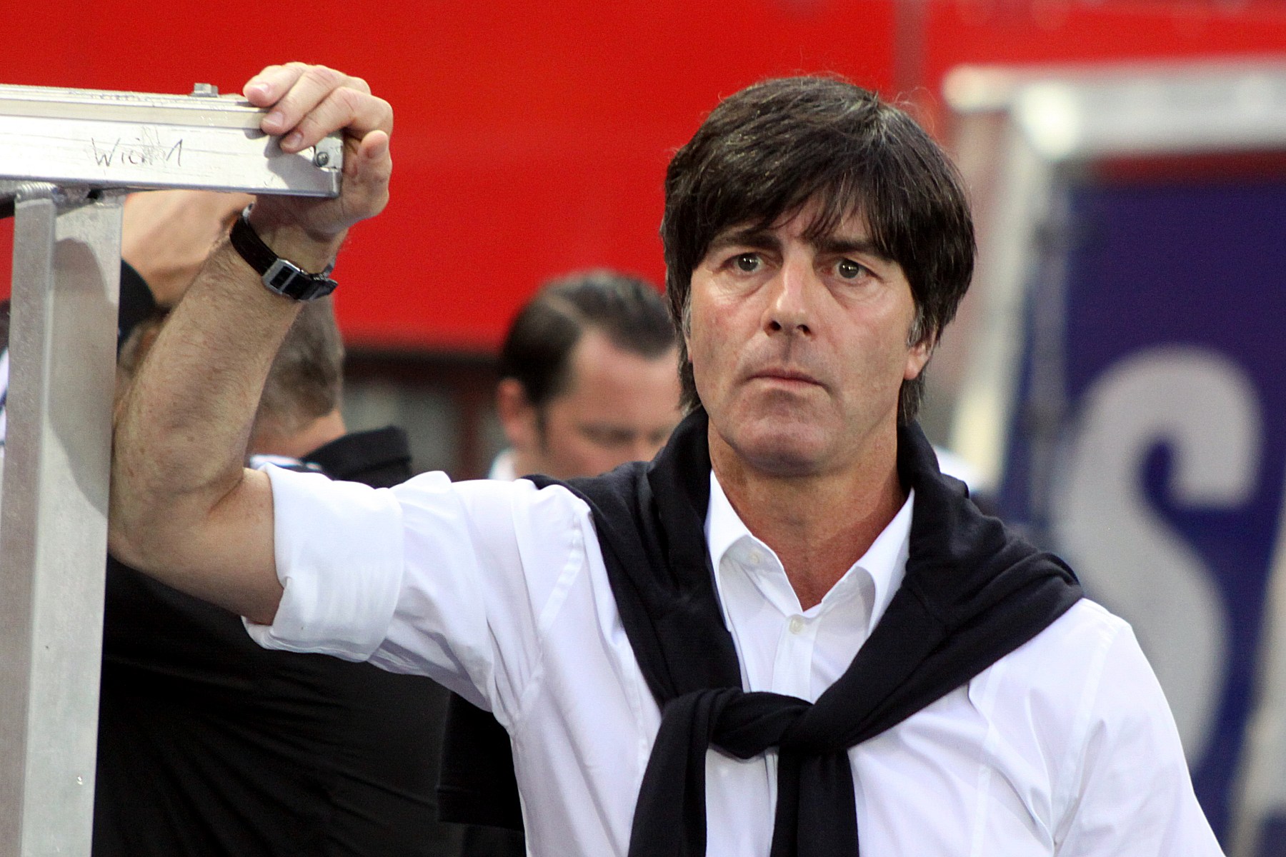 HLV Joachim Löw đội Đức, 54 tuổi, người Đức