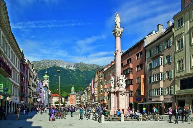 Maria Theresien, Innsbruck, &Aacute;o