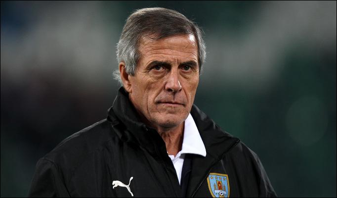HLV Óscar Tabárez đội Uruguay, 67 tuổi, người Uruguay