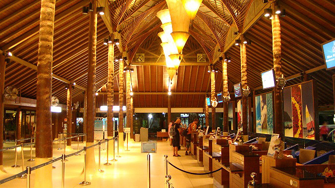 S&acirc;n bay Samui Airport