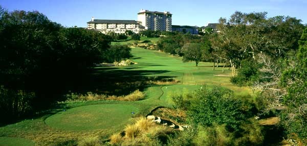 s&acirc;n golf ti&ecirc;u chuẩn quốc tế