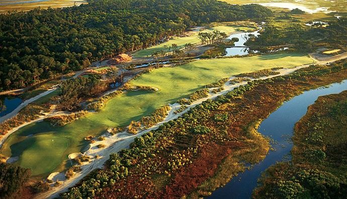 s&acirc;n golf ti&ecirc;u chuẩn quốc tế