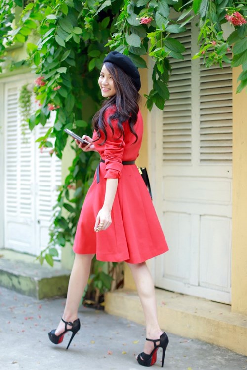 Huỳnh Minh Th&ugrave;y muốn l&agrave; c&ocirc; g&aacute;i ngực khủng c&oacute; học thức