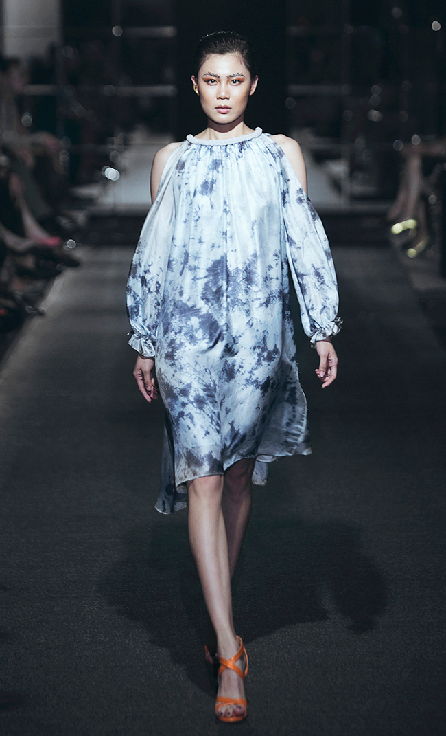 Đây cũng là cảm hứng chủ đạo trong bộ sưu tập mới nhất mà cô đem đến Vietnam Designer Fashion Week 2016. 